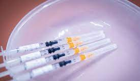 UK to Finish COVID Booster Program for Wholesome Individuals Beneath 50 in Shift to ‘Publish-Pandemic Life’ COVID
